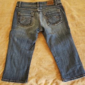 BKE capris. Size 30. Stretch. So cute, like new.